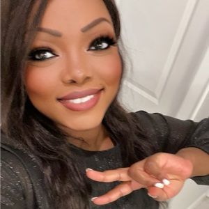 Meet your Posher, Joy